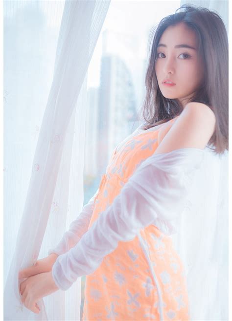 咬住肿胀的花蒂不放